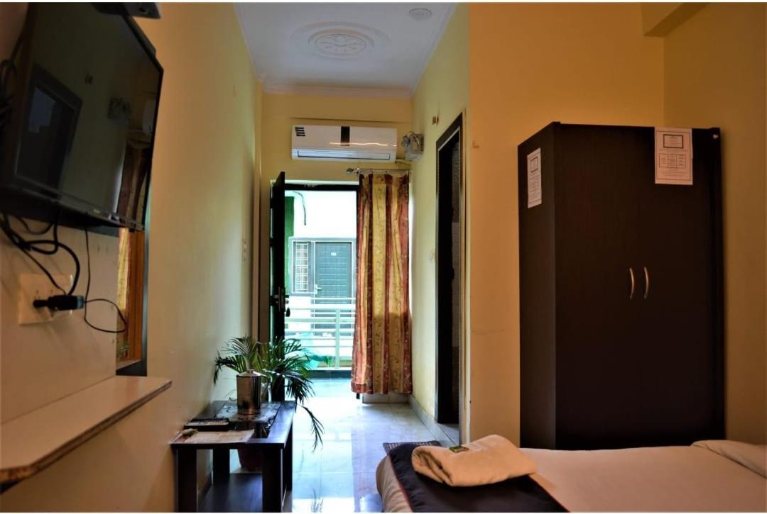 Hotel Atrium Inn リシケーシュ エクステリア 写真